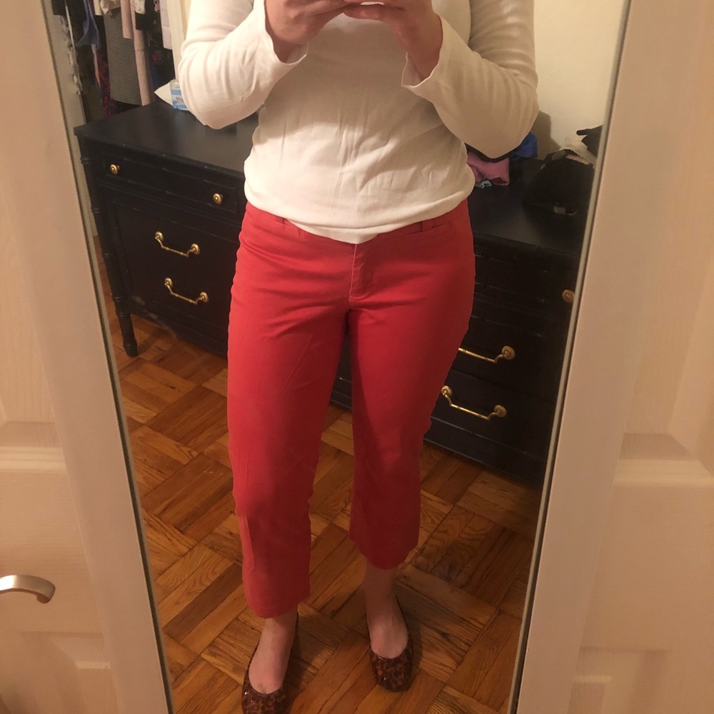 Salmon cropped pants